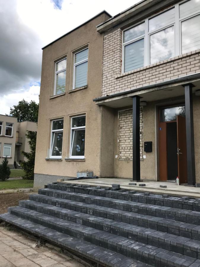 Hotel Akmenė Naujoji Akmene Buitenkant foto